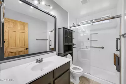 7245 S 41st Drive, Phoenix, AZ 85041 - Photo 25