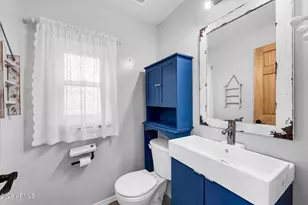 7245 S 41st Dr, Phoenix, AZ 85041 - Photo 27