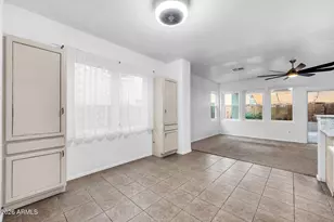 7245 S 41st Dr, Phoenix, AZ 85041 - Photo 9