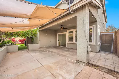 7245 S 41st Drive, Phoenix, AZ 85041 - Photo 35