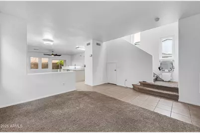 7245 S 41st Drive, Phoenix, AZ 85041 - Photo 5