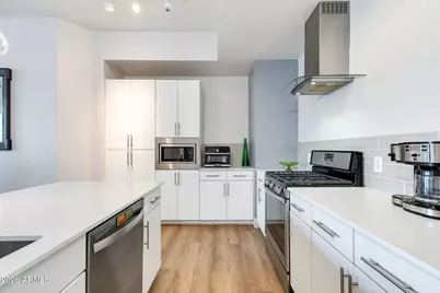 3131 N Central Avenue #5002, Phoenix, AZ 85012 - Photo 5