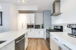 3131 N Central Ave, Phoenix, AZ 85012 - Photo 5