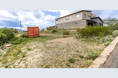 1409 E Sunnyside Drive #9, Phoenix, AZ 85020 - Photo 17