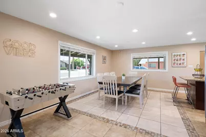 8201 E Montecito Avenue, Scottsdale, AZ 85251 - Photo 9