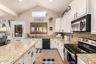 12346 W Meadowbrook Avenue, Avondale, AZ 85392 - Photo 17