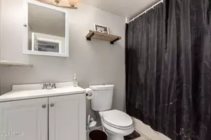 6423 W Almeria Rd, Phoenix, AZ 85035 - Photo 13