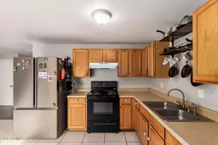 6423 W Almeria Rd, Phoenix, AZ 85035 - Photo 7