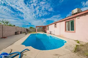 6423 W Almeria Rd, Phoenix, AZ 85035 - Photo 23
