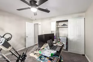 6423 W Almeria Rd, Phoenix, AZ 85035 - Photo 15