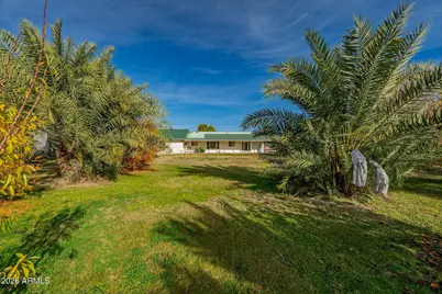 13839 E Morgan Drive, Gilbert, AZ 85295 - Photo 35