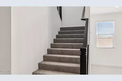 10034 S 23rd Lane, Phoenix, AZ 85041 - Photo 19