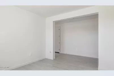 10034 S 23rd Lane, Phoenix, AZ 85041 - Photo 15