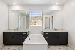 10034 S 23rd Ln, Phoenix, AZ 85041 - Photo 23