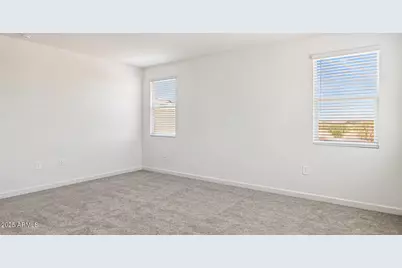 10034 S 23rd Lane, Phoenix, AZ 85041 - Photo 21