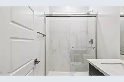 10034 S 23rd Lane, Phoenix, AZ 85041 - Photo 37