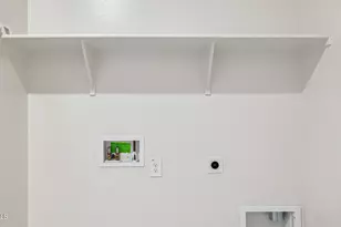 10034 S 23rd Ln, Phoenix, AZ 85041 - Photo 31