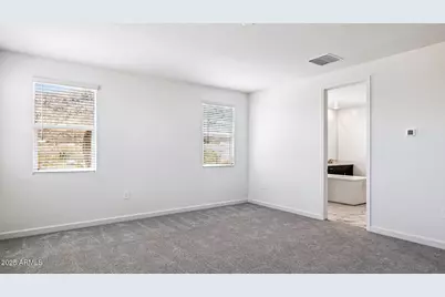 10034 S 23rd Lane, Phoenix, AZ 85041 - Photo 21