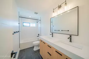 220 W Monterosa St, Phoenix, AZ 85013 - Photo 17