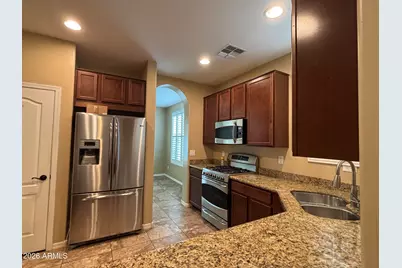 948 S Huish Drive, Gilbert, AZ 85296 - Photo 5