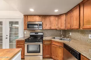 3334 W Sierra St, Phoenix, AZ 85029 - Photo 13