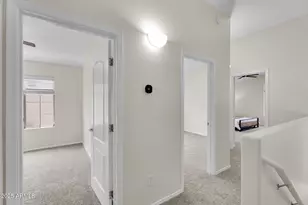 2725 E Mine Creek Rd, Phoenix, AZ 85024 - Photo 15