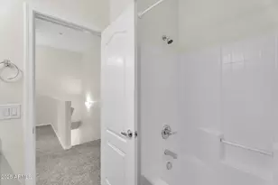 2725 E Mine Creek Rd, Phoenix, AZ 85024 - Photo 23