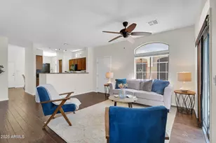 2725 E Mine Creek Rd, Phoenix, AZ 85024 - Photo 7