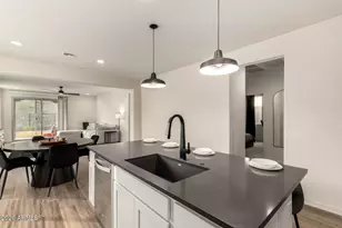 13537 W Cassia Trail, Peoria, AZ 85383 - Photo 11