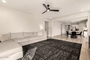 13537 W Cassia Trail, Peoria, AZ 85383 - Photo 11