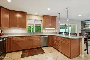 8205 N 2nd Dr, Phoenix, AZ 85021 - Photo 15