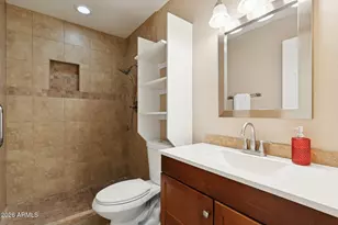 8205 N 2nd Dr, Phoenix, AZ 85021 - Photo 29