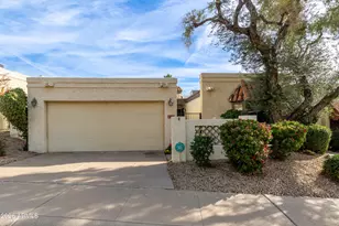 1711 E Frier Dr, Phoenix, AZ 85020 - Photo 1