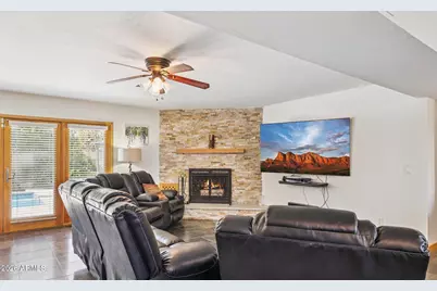 7036 E Sheena Drive, Scottsdale, AZ 85254 - Photo 11