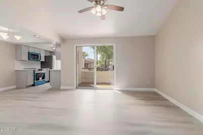10610 S 48th Street #2013, Phoenix, AZ 85044 - Photo 9