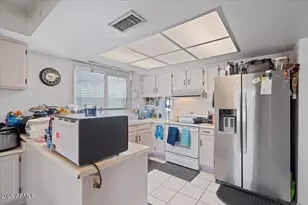 1920 E Saint Catherine Ave, Phoenix, AZ 85042 - Photo 11