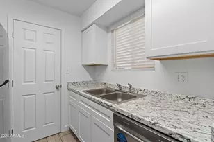 2220 W Dora St, Mesa, AZ 85201 - Photo 9