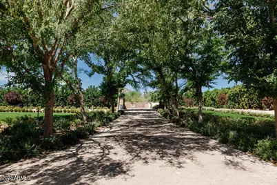 7533 N 70th Street, Paradise Valley, AZ 85253 - Photo 13