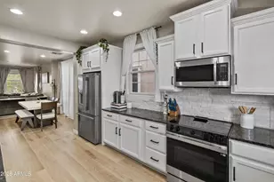 2791 S Balsam Dr, Gilbert, AZ 85295 - Photo 3