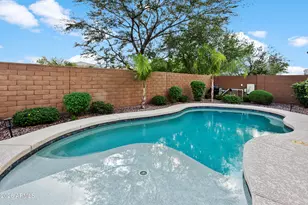 2819 E Los Gatos Dr, Phoenix, AZ 85050 - Photo 25