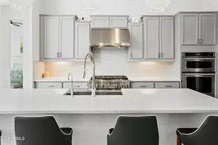 2819 E Los Gatos Dr, Phoenix, AZ 85050 - Photo 9