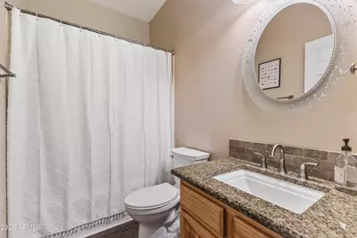 2538 E Mine Creek Road, Phoenix, AZ 85024 - Photo 15