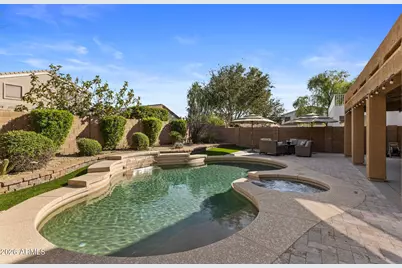 2538 E Mine Creek Road, Phoenix, AZ 85024 - Photo 33