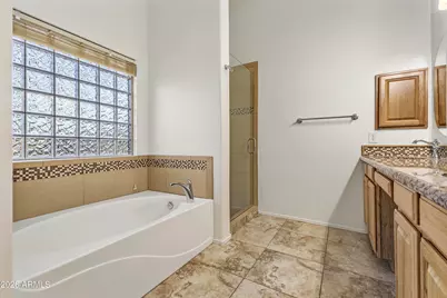 2538 E Mine Creek Road, Phoenix, AZ 85024 - Photo 27