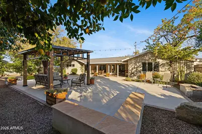 4209 E Patricia Jane Drive, Phoenix, AZ 85018 - Photo 5