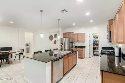 40121 W Curtis Way, Maricopa, AZ 85138 - Photo 11