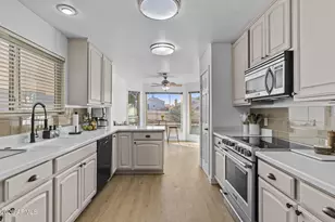 3925 E Wildwood Dr, Phoenix, AZ 85048 - Photo 1