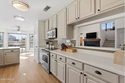 3925 E Wildwood Drive, Phoenix, AZ 85048 - Photo 11