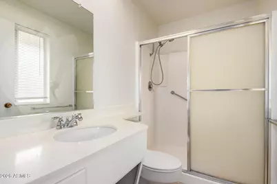 10608 W White Mountain Road, Sun City, AZ 85351 - Photo 5