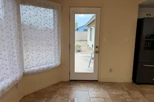 7126 W Sunnyside Dr, Peoria, AZ 85345 - Photo 5